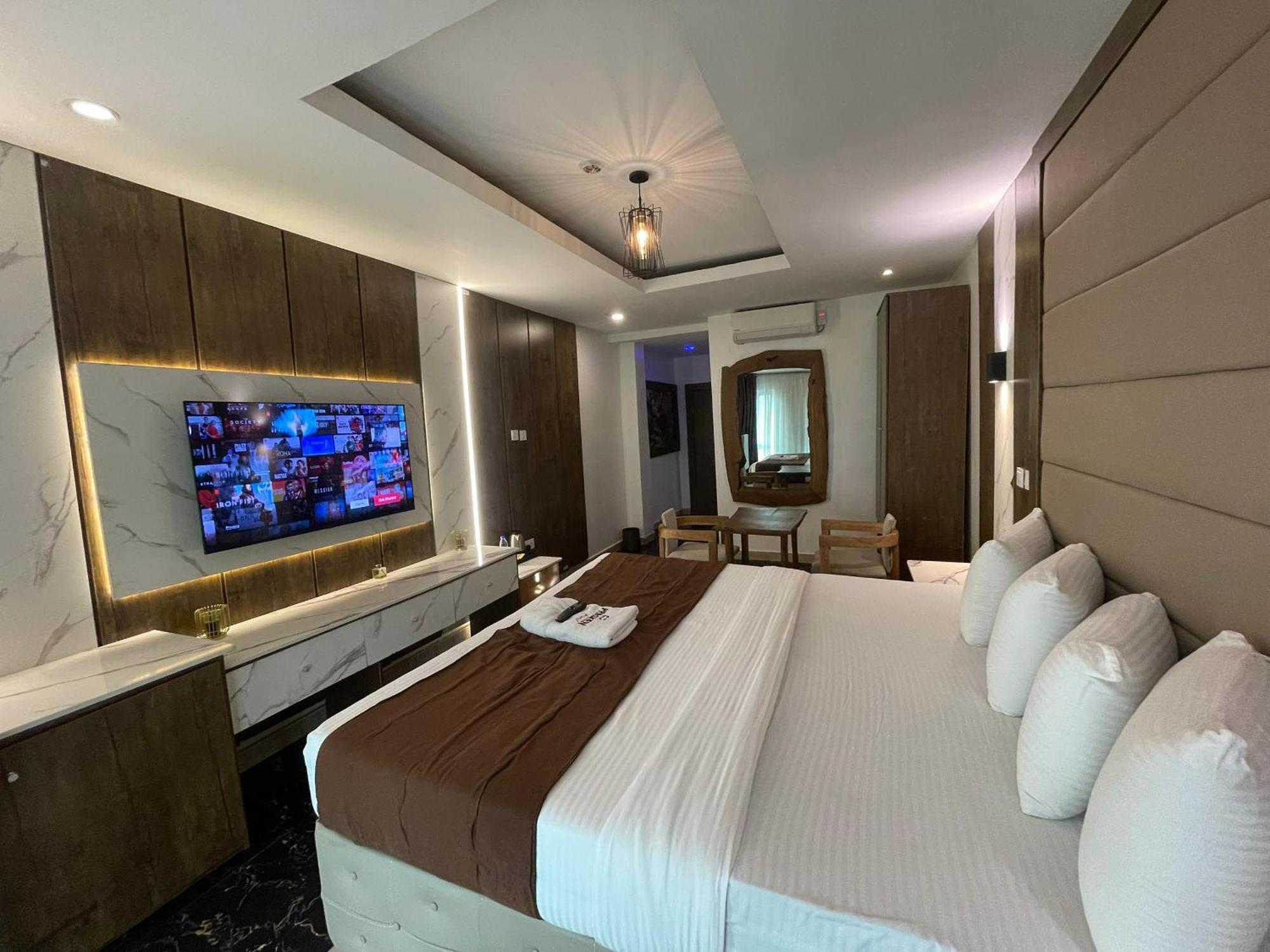Presken Hotel At International Airport Road Ikeja Exterior foto
